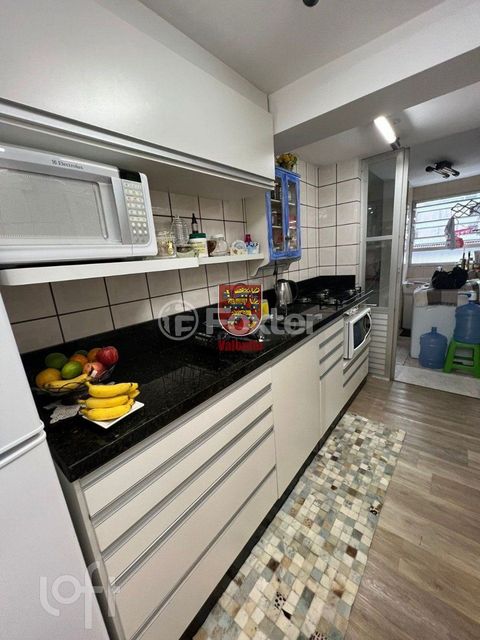 Image 2 - 812502