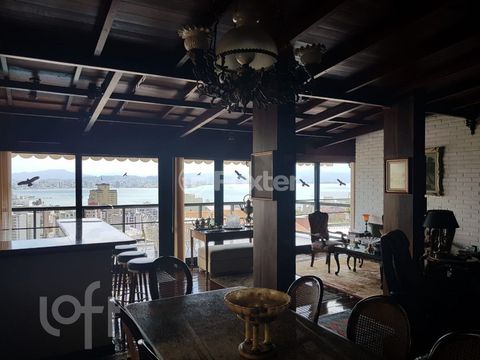 Image 4 - 812509
