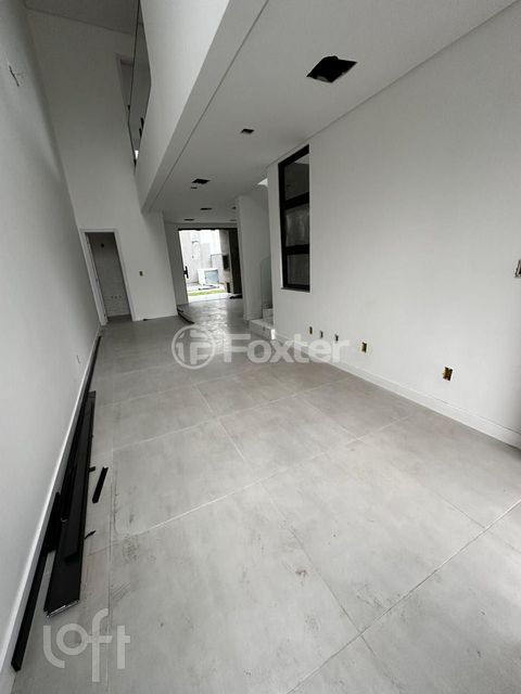 Image 1 - 812510