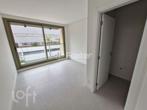 Image 7 - 812722