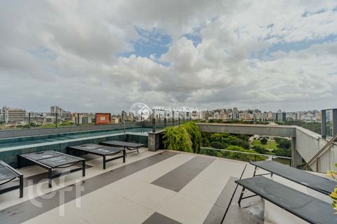 Image 17 - 813015