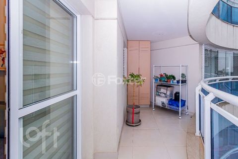 Image 4 - 813057