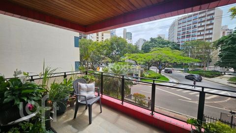 Image 9 - 813285