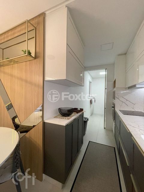 Image 3 - 813294
