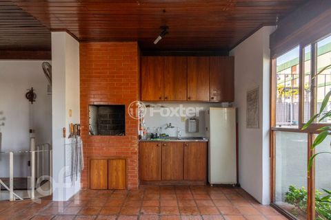 Image 3 - 813320