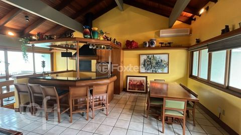 Image 4 - 813384