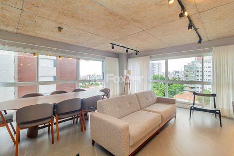 Image 3 - 813476