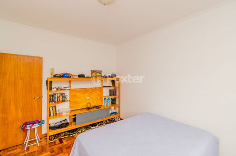 Image 8 - 813500