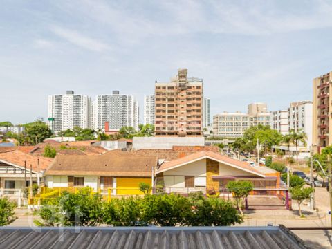 Image 5 - 813636