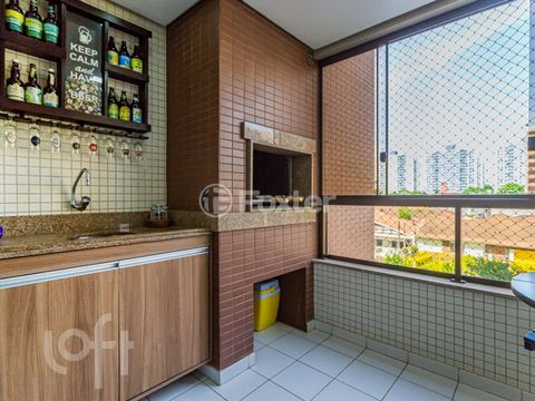 Image 9 - 813636