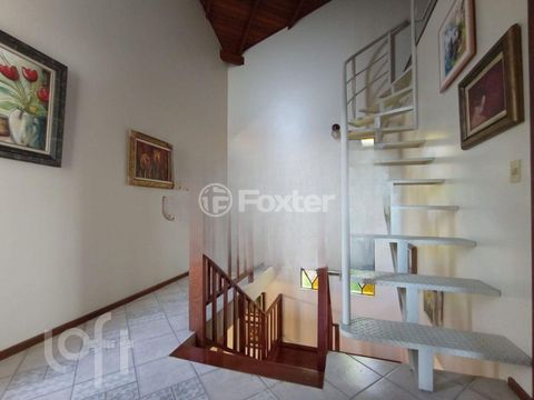 Image 3 - 813643