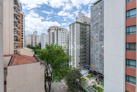Image 7 - 813688