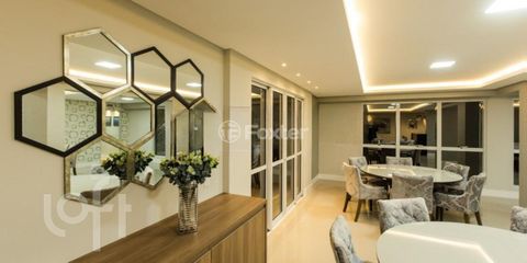 Image 11 - 814635