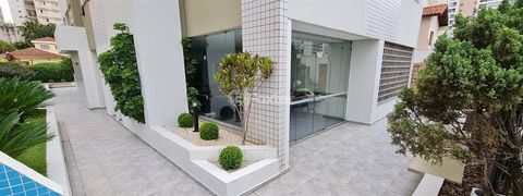 Image 9 - 815587