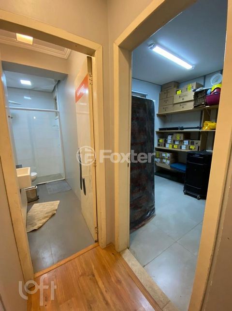 Image 6 - 816429