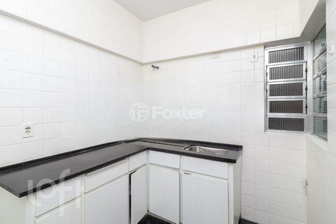 Image 11 - 816551