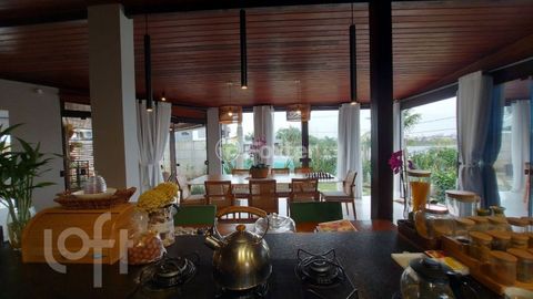 Image 10 - 816810