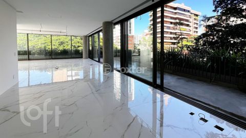 Image 8 - 816859