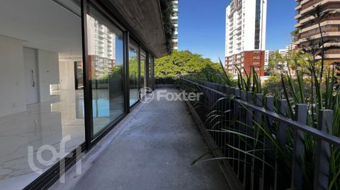 Image 13 - 816859