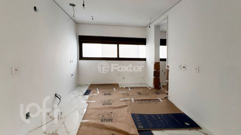 Image 19 - 816859