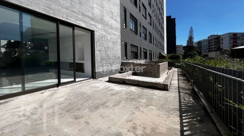 Image 15 - 816859