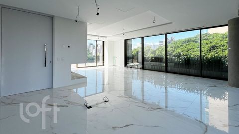 Image 3 - 816859