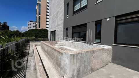 Image 16 - 816859