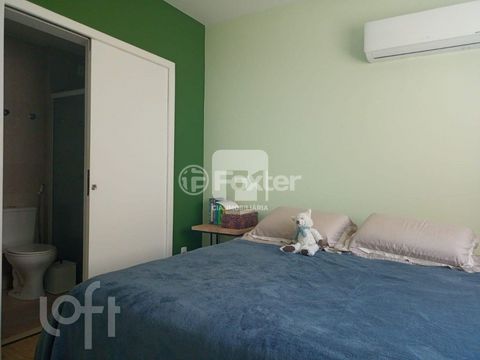 Image 6 - 816877