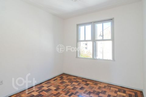 Image 3 - 817003