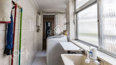 Image 7 - 817404