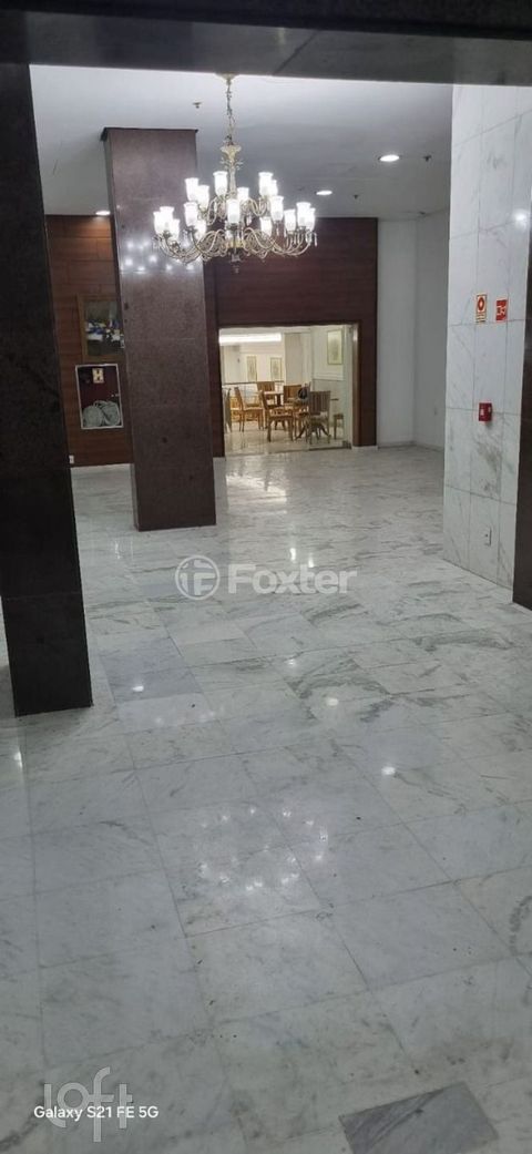 Image 2 - 817556