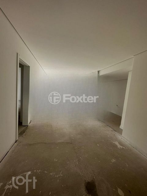Image 4 - 817587