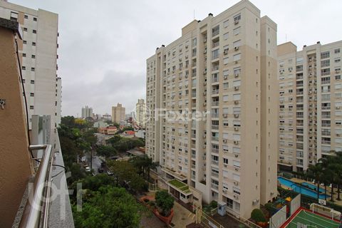 Image 17 - 817600
