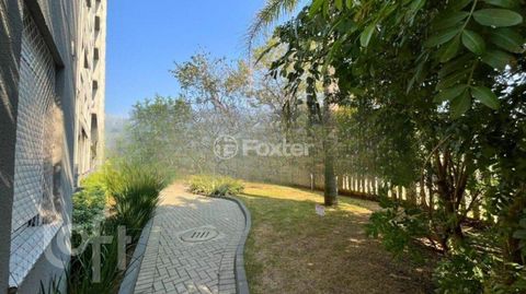 Image 12 - 817940