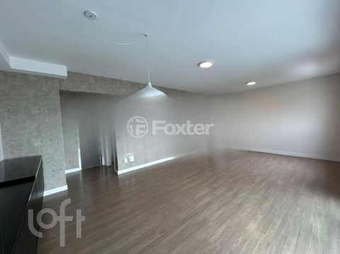 Image 3 - 818006