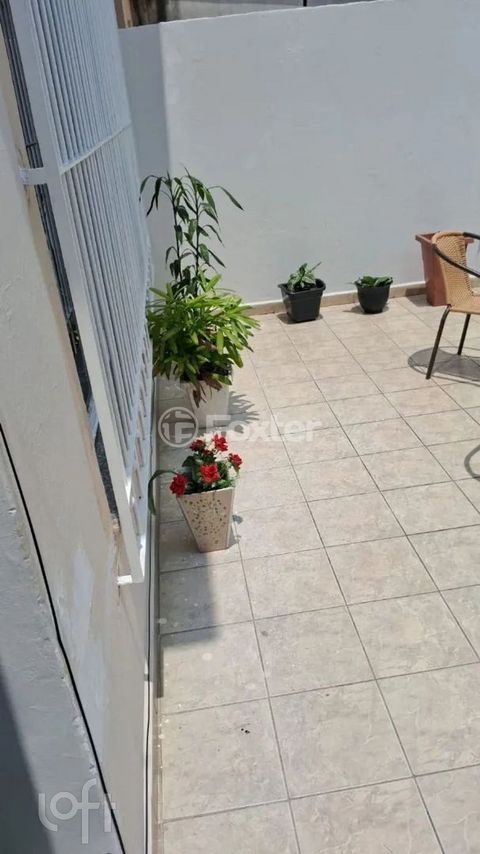 Image 5 - 818021