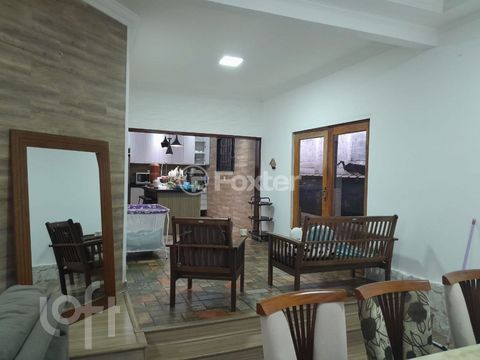 Image 7 - 818176