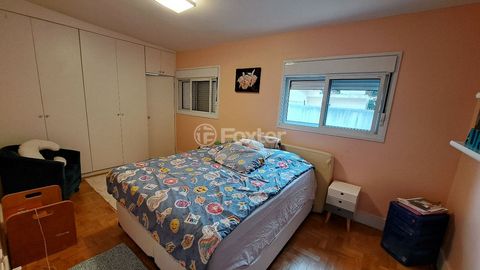 Image 8 - 818218