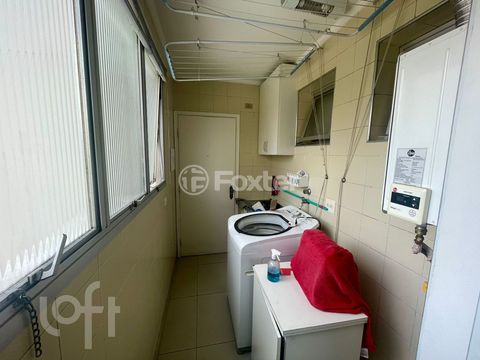 Image 10 - 818772