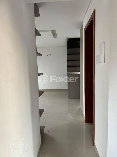 Image 2 - 818787