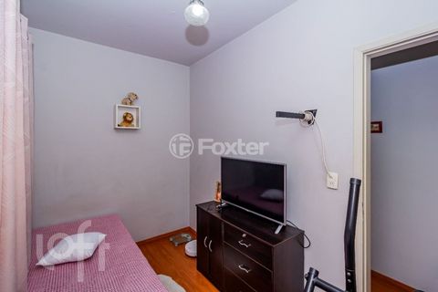 Image 15 - 818810