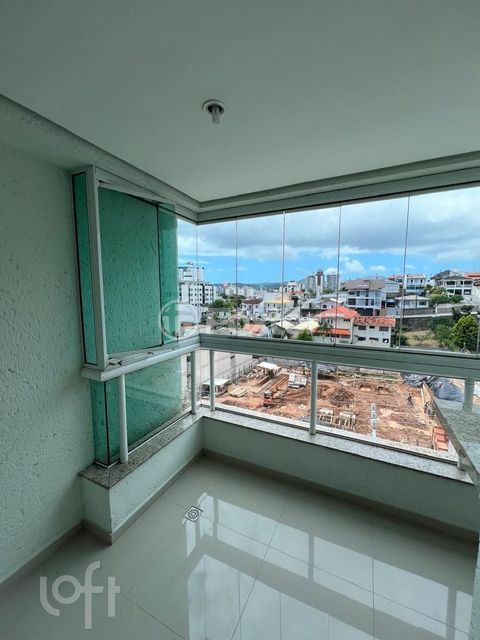 Image 7 - 818866