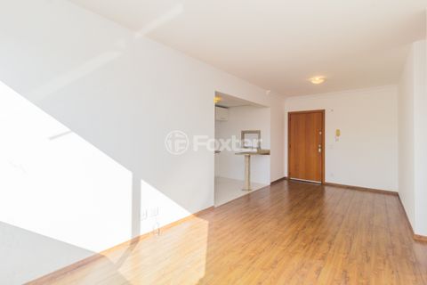 Image 3 - 818911