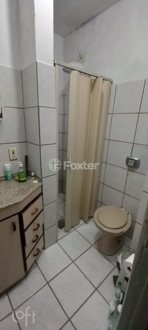 Image 8 - 819226