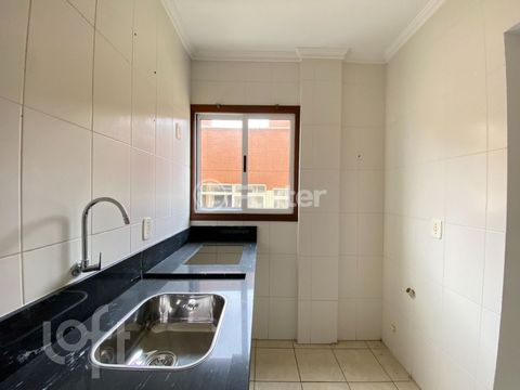 Image 9 - 819419