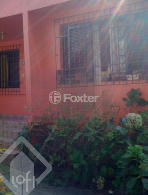 Image 5 - 819457