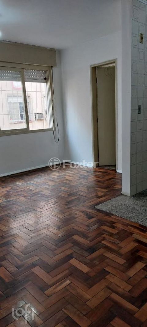 Image 2 - 819497