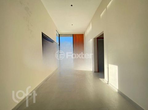 Image 12 - 819527