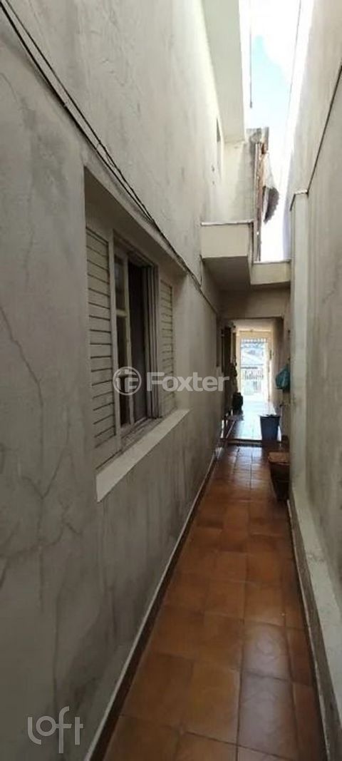 Image 8 - 819556
