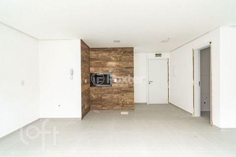 Image 15 - 819729